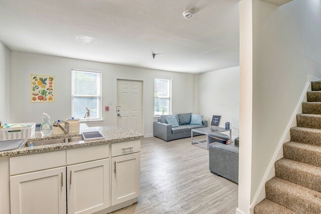 Building Photo - Marshall Park Rental