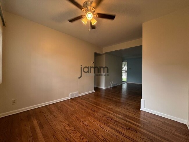 Photo - 24113 E Silsby Rd
