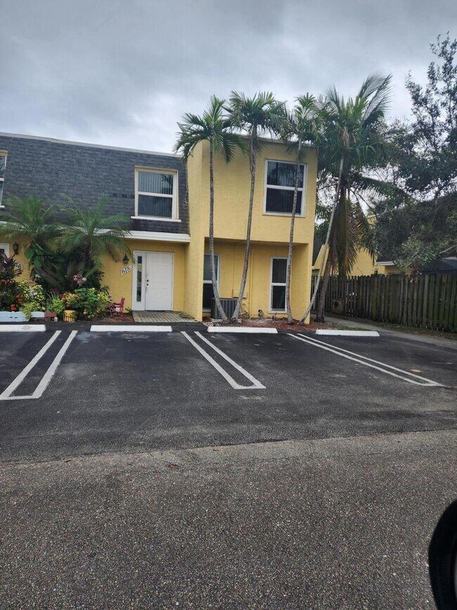 Photo - 618 SW 1st St Unidad 618