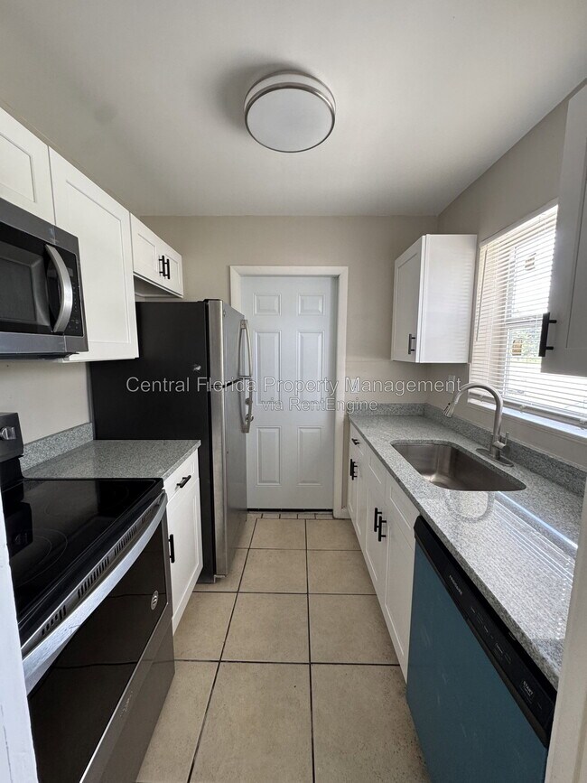 Photo - 809 Rockhill St