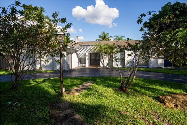 Photo - 5100 SW 104th Ave