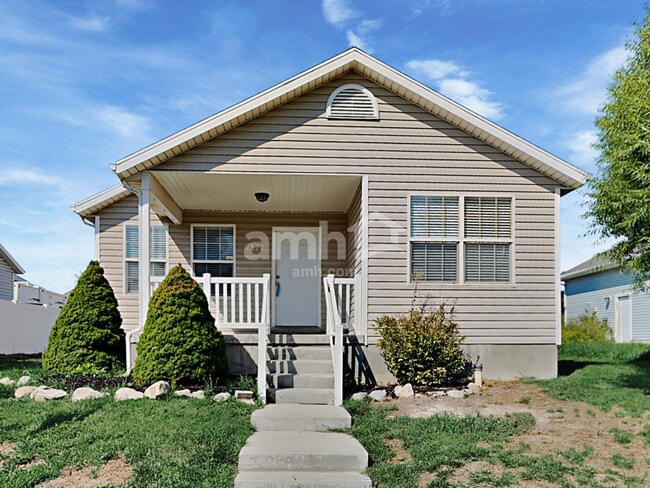Building Photo - 1877 E Cedar Dr Rental