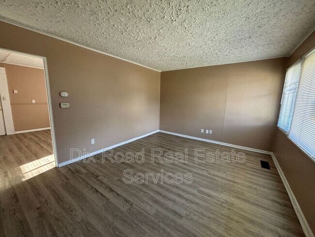 Photo - 4910 Porterfield Dr