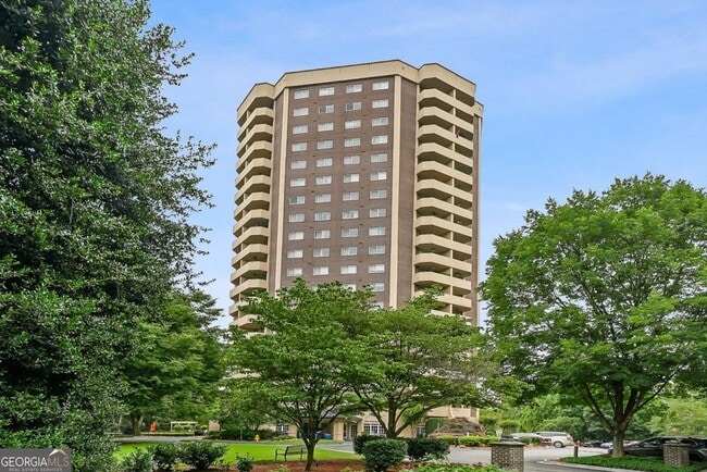 Building Photo - 1501 Clairmont Rd Unit 822