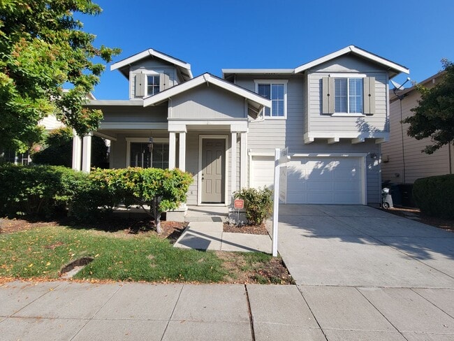 Large Single Family Home in Desirable Univ... - Large Single Family Home in Desirable Univ...
