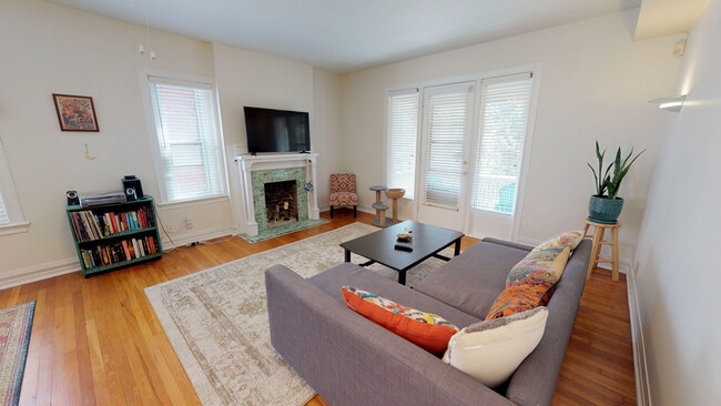 3513 Wyandotte St Unit 1