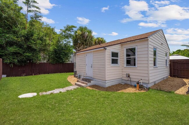 Photo - 735 Franklin Rd