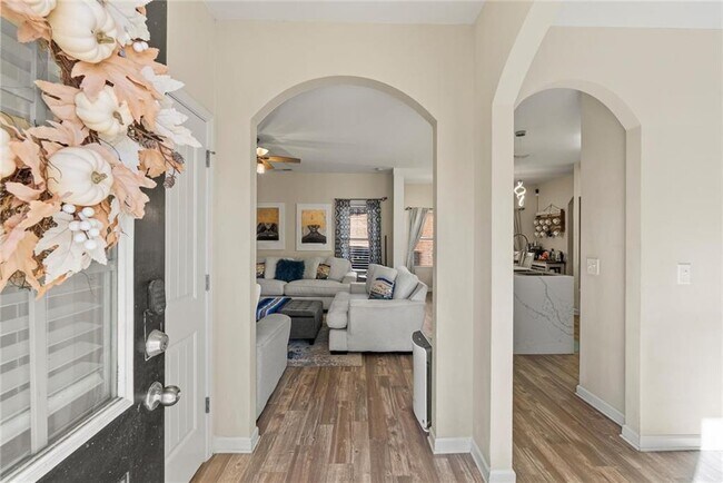 Photo - 62 Timberland Trace Way