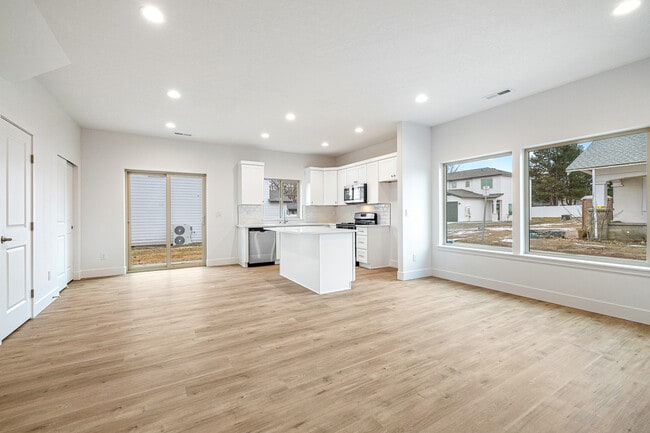 Photo - 1009 S Underwood Pl