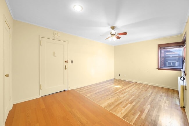 Photo - Hudson Terrace E7 -  1/Bdrm 1/Bath Unit #E7 - 1/Bed 1/Bath