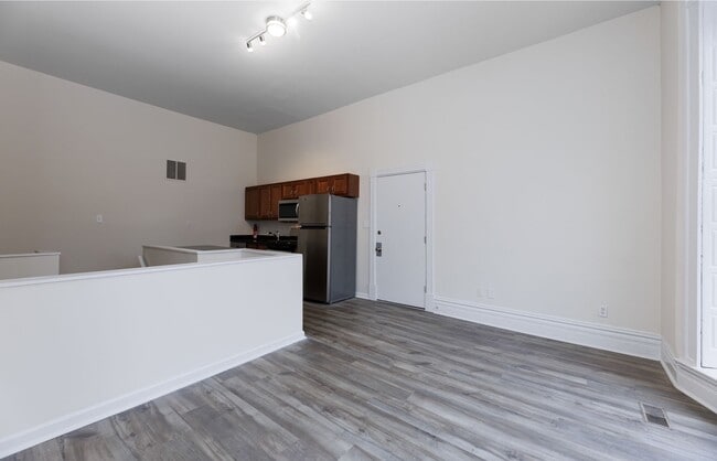 Photo - 1916 Eutaw Pl