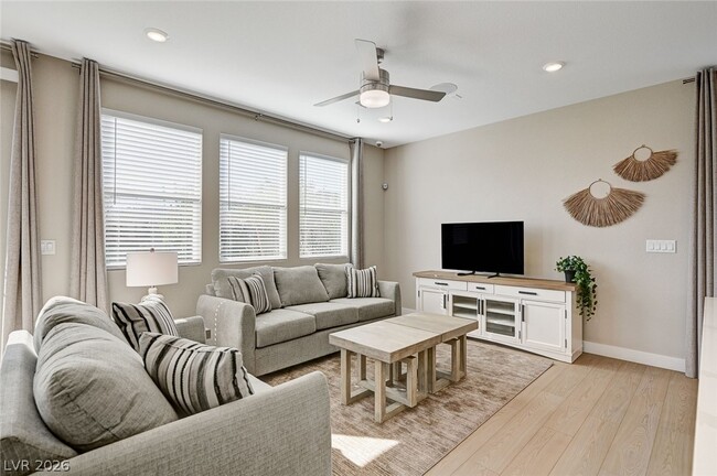 Photo - 10029 Luna River Ave