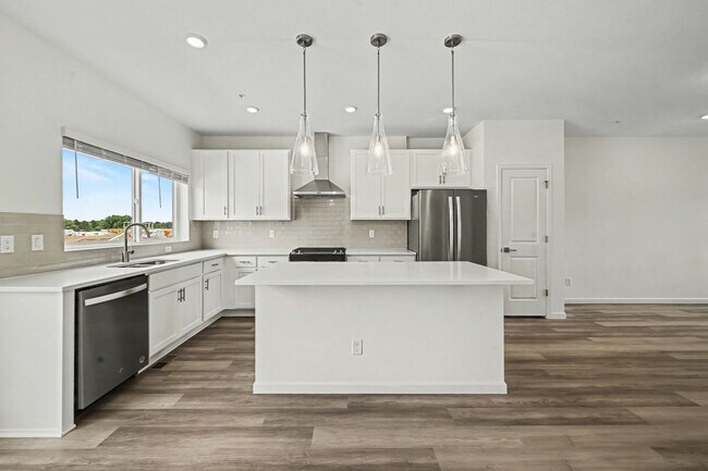 Photo - 1021 Birdwhistle Ln