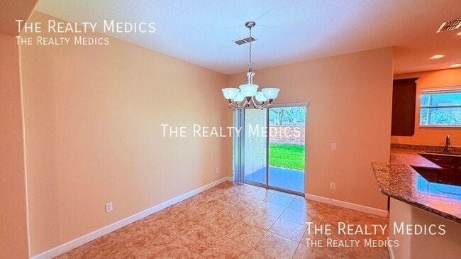 Photo - 2832 Adelaide Ct
