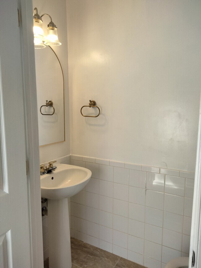 Photo - 45580 Grand Central Sq