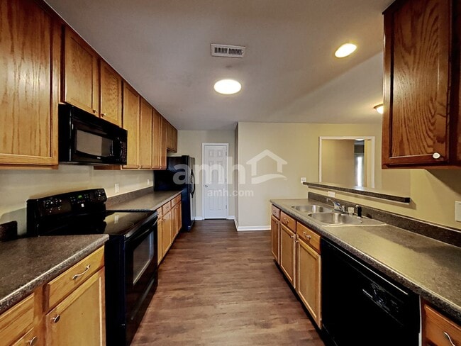 Photo - 829 Willow Bay Dr