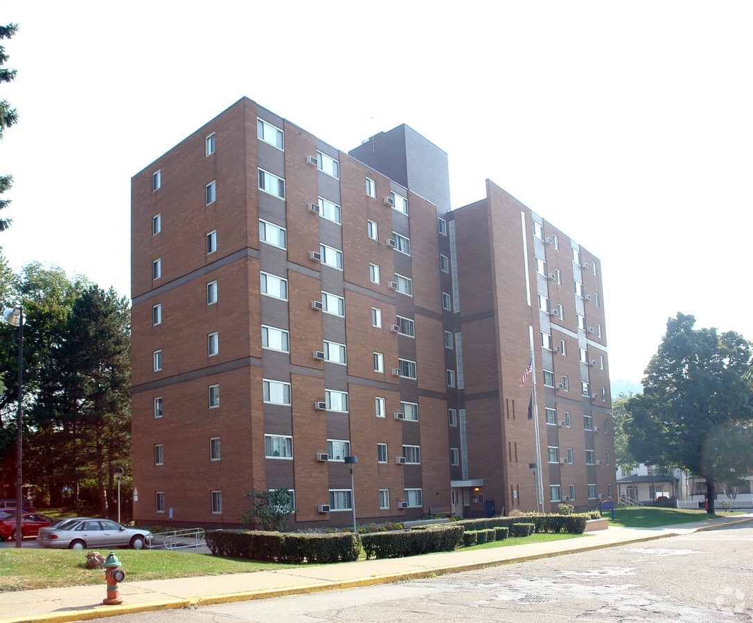 Photo - Golden Towers Apartments