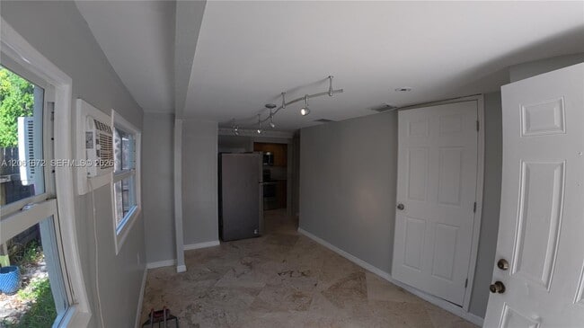 Photo - 5400 SW 36th St Unit 1