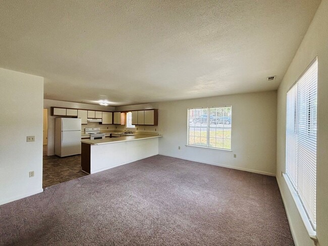 Photo - 874 Patrick Henry Dr