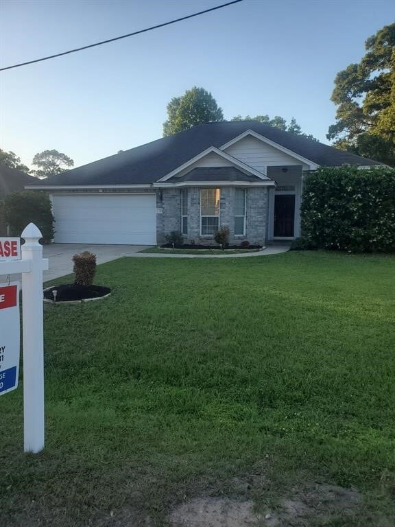 Photo - 254 Maple Ln