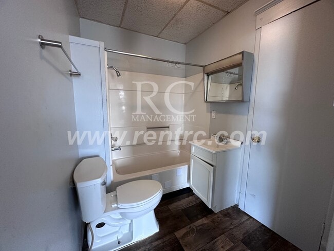 Photo - 425-3B Vermilion-N