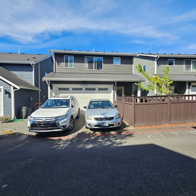 Photo - 2444 Seringa Ave