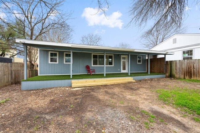 Building Photo - 901 Valdez St Rental