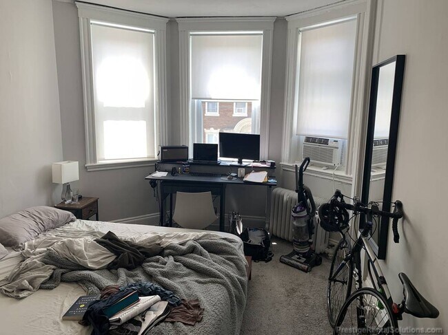 Photo - 220 Kelton St Unit 2