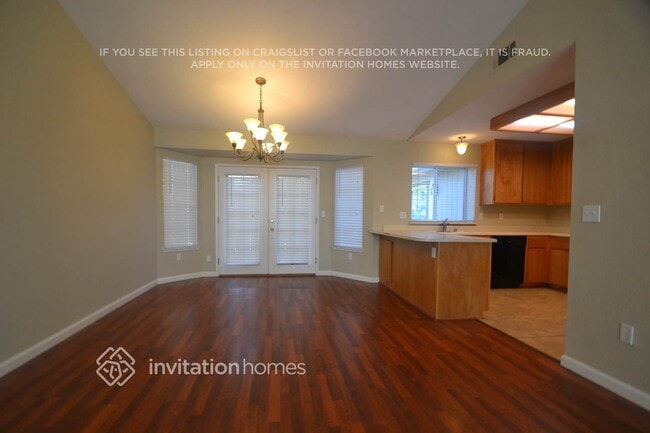 Photo - 303 Hampshire Ct