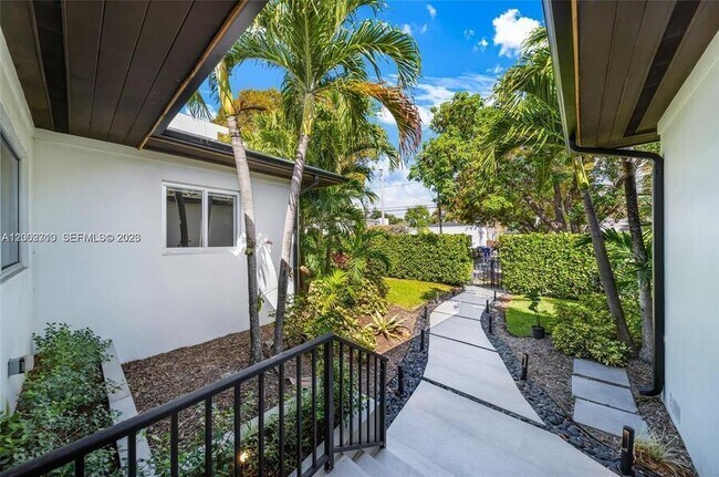 Photo - 3531 SW 1st Ave