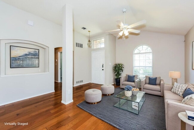 Photo - 2268 Bresee Dr