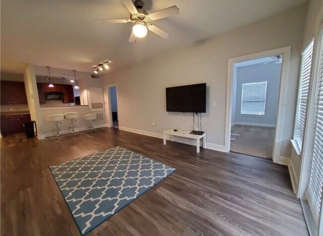 Room in Condo on Crossing Pl