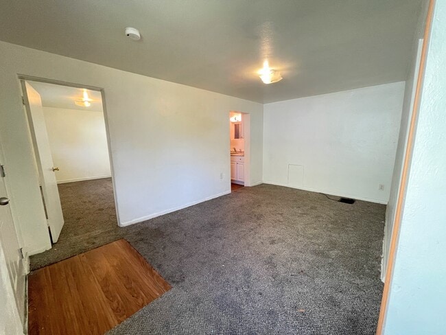 Building Photo - 3211 Juliet St Unit 3