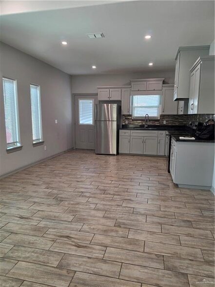 Photo - 5804 Nightingale Ave Unit 4