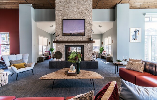 Photo - East Range Crossings