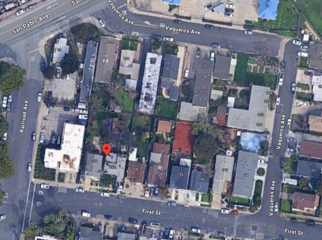 Building Photo - 718 First Street Rental