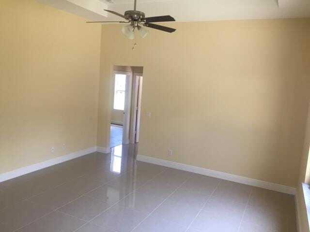 Photo - 4261 SW Walker St