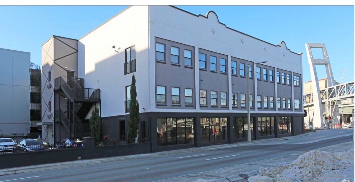 Chinaglass Warehouse Lofts - 62 W Colonial Dr Unit Chinaglass Warehouse loft