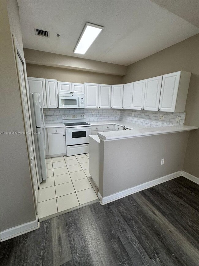 Photo - 4331 SW 160th Ave Unidad 202 Rental