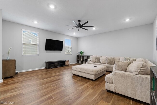 Photo - 64 Brewster Dr
