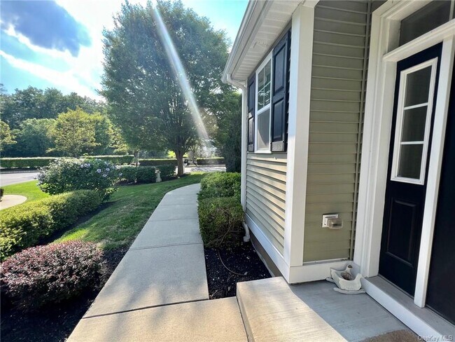 Photo - 72 Fairways Dr