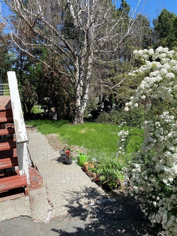 Photo - 1245 NE Cove Way