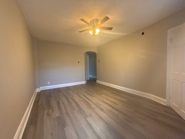 Photo - 104 Willow Spring Rd Unit 1