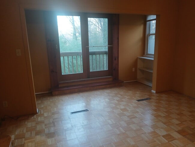 Photo - 178 Chestnut Walk Dr