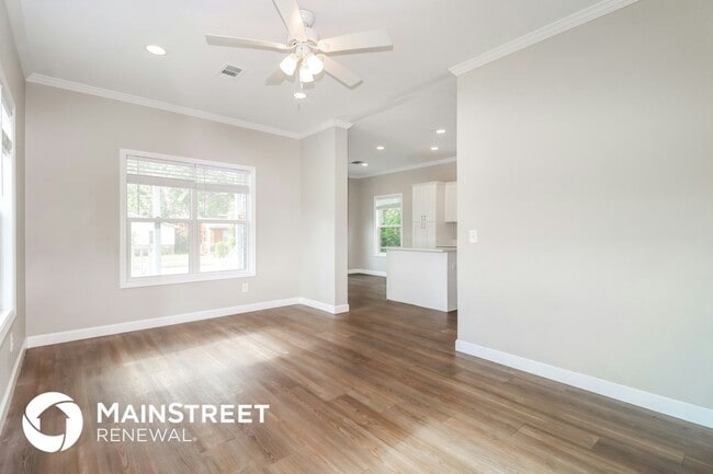 Photo - 1701 16th Ave S