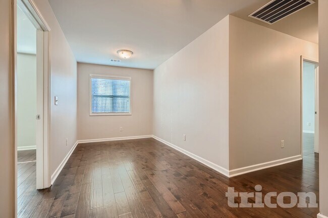 Photo - 5959 Wolf Creek Dr