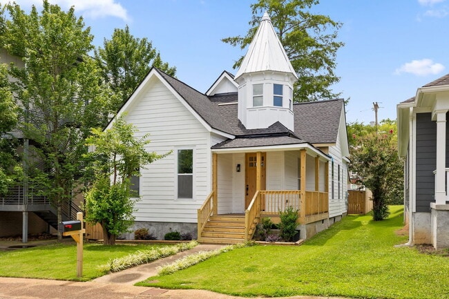 Building Photo - 1704 Bailey Ave