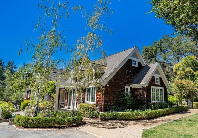 Building Photo - Stunning Los Altos Hills Estate