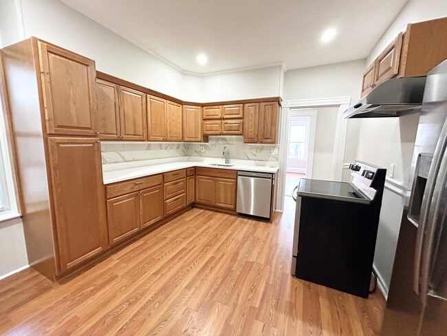 Photo - 75 Hillside St Unit 2T