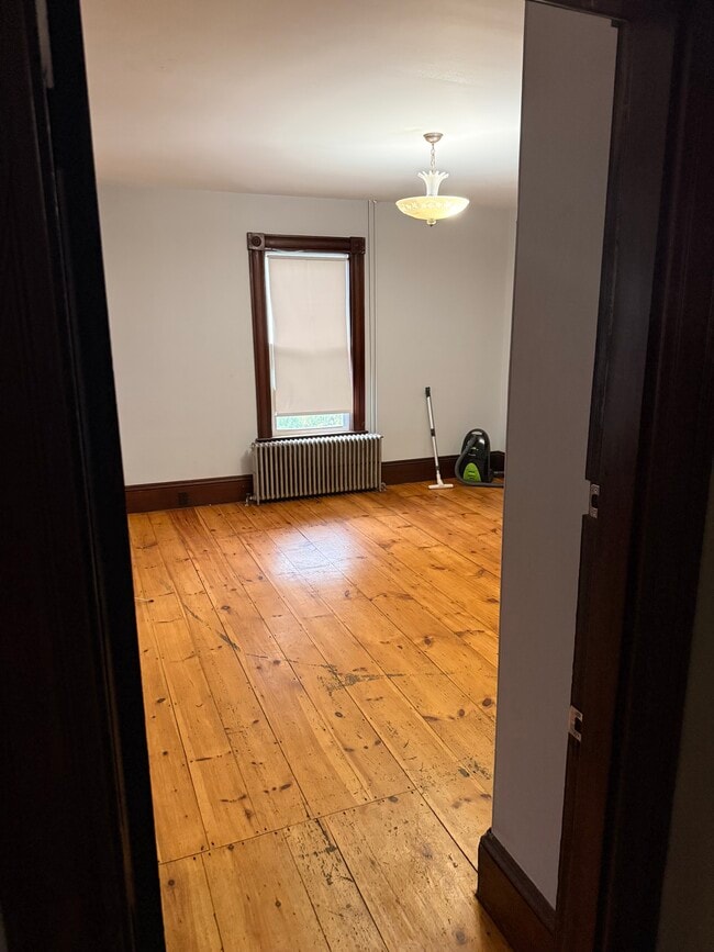 Entrance - 15 Hayden St Unit #1